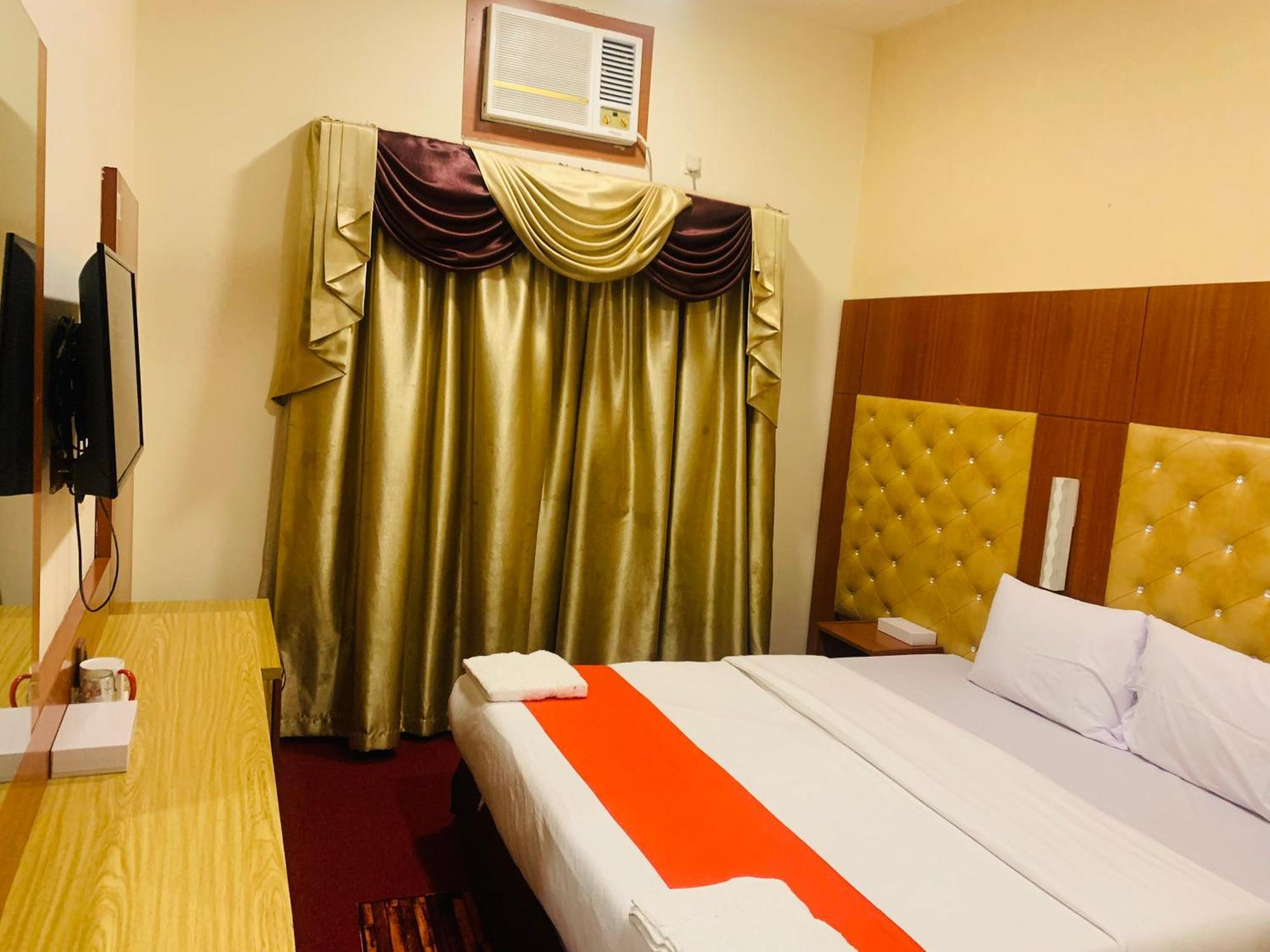 Parasol Hotel Dubaï Extérieur photo